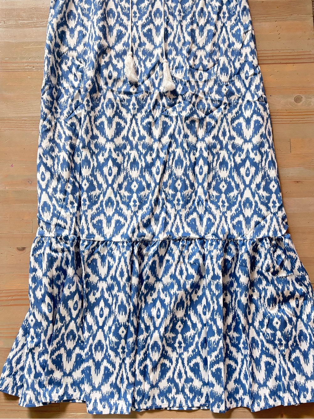 NWT Blue White Print Flowy Boho Maxi Dress - Picture 5 of 7